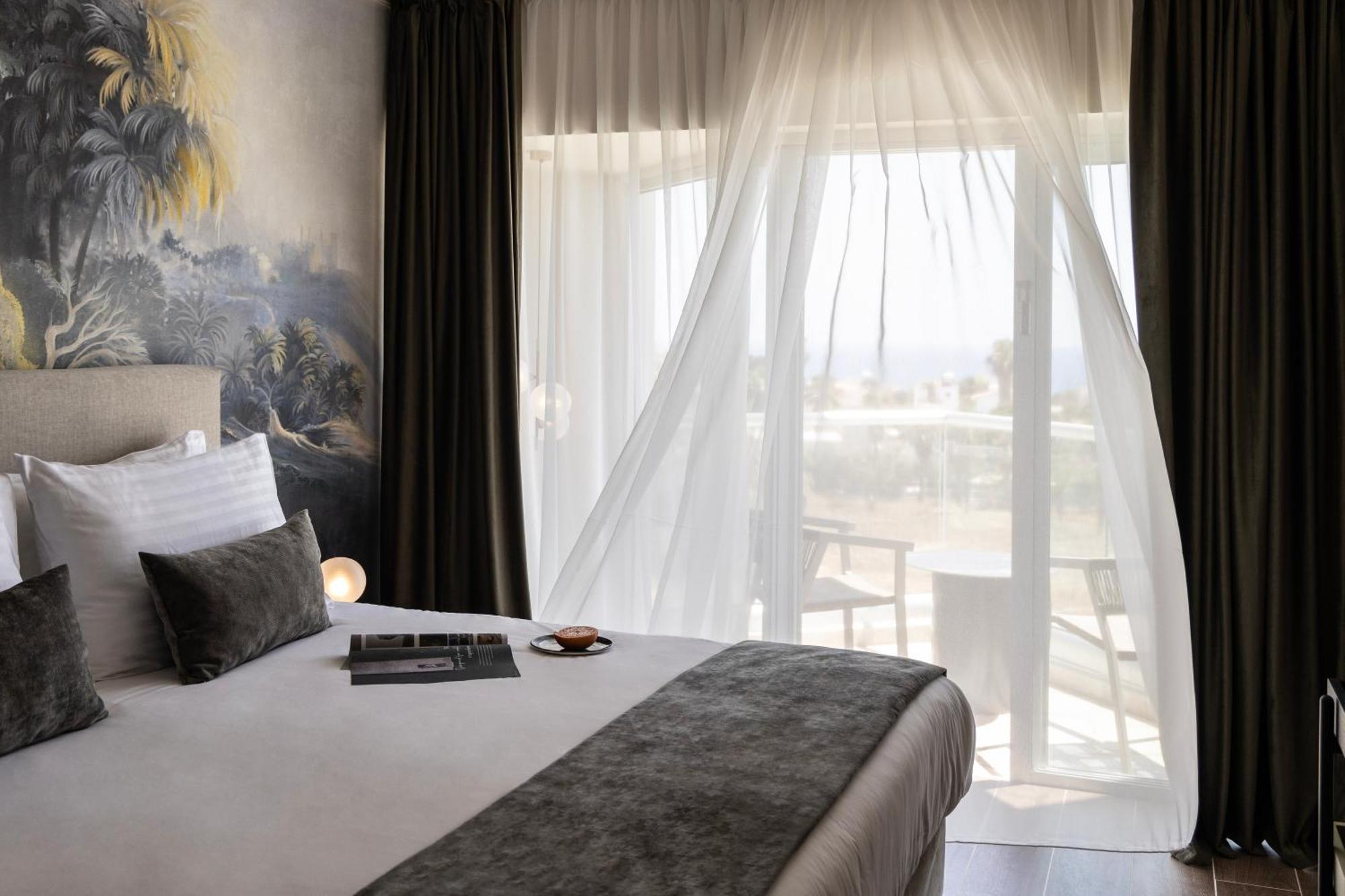 Cali Resort & Spa Designed For Adults By Louis Hotels Péjia Kültér fotó